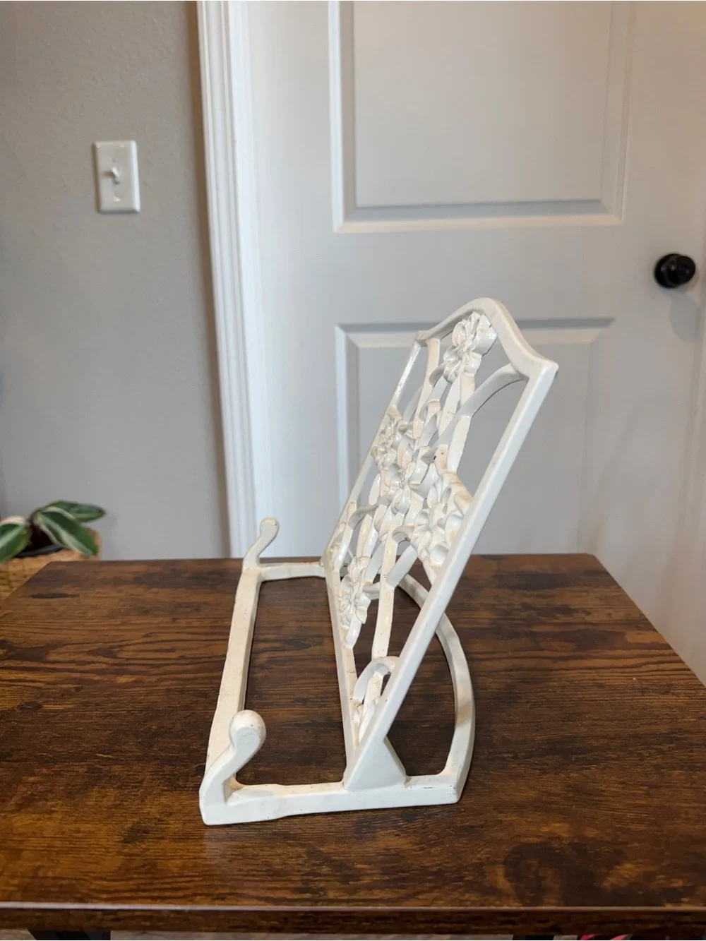 Vintage White Cast Iron Cookbook Stand Floral Shabby Chic Recipe Holder Tablet